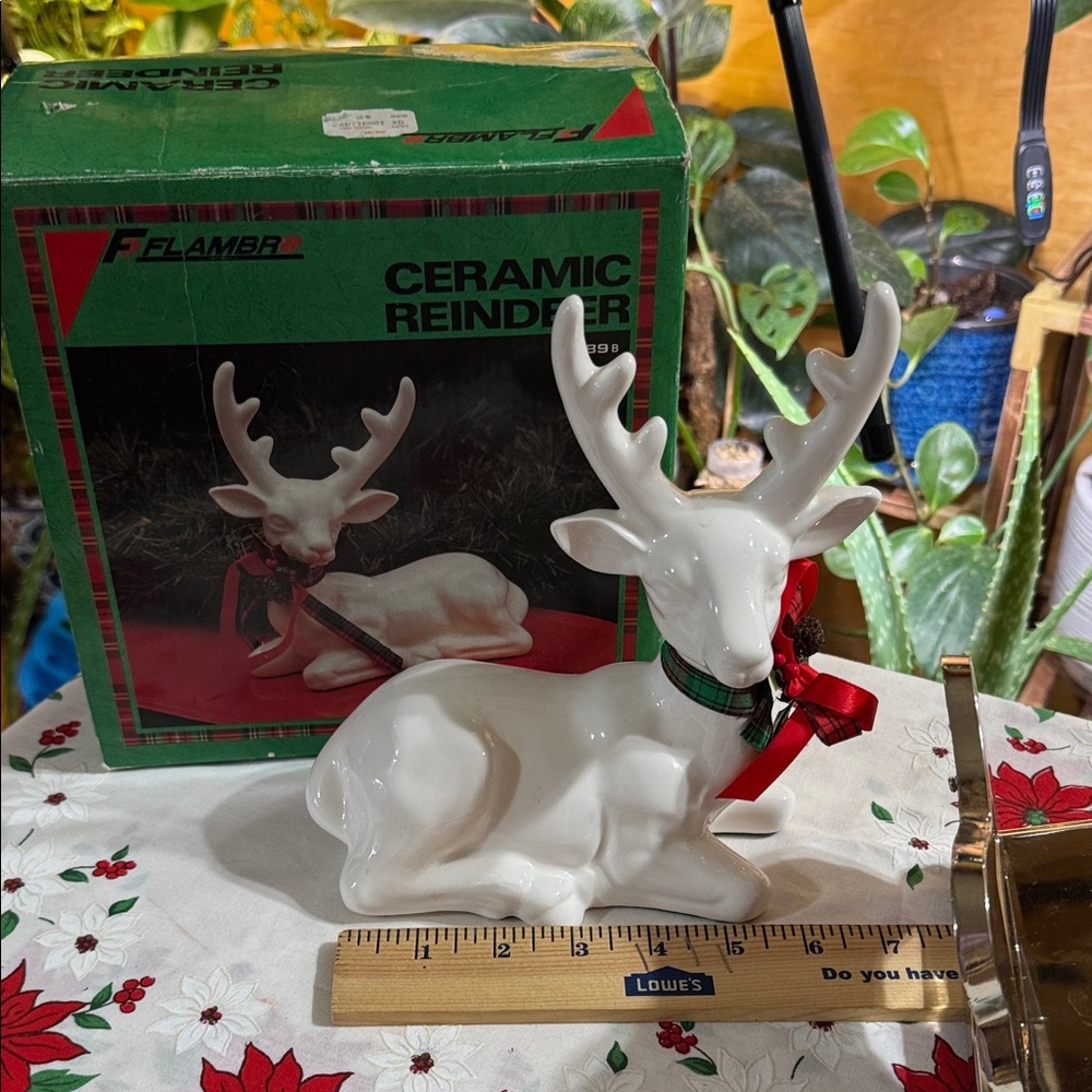 vintage FFLAMBER  Festive White Reindeer smoke free home